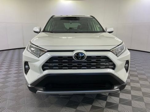 Used 2019 Toyota RAV4 Limited w/ Cold Weather Package AWD/4WD image 2