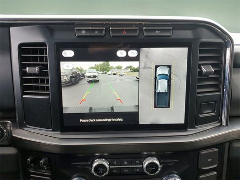 Used 2023 Ford F350 Lariat image 27