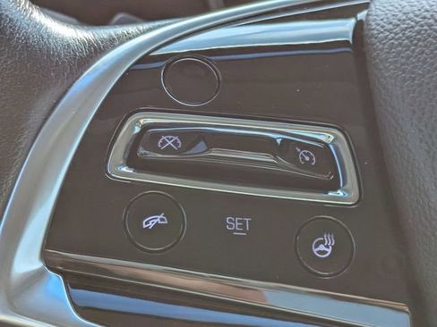 Used 2016 Cadillac Escalade 2WD image 25