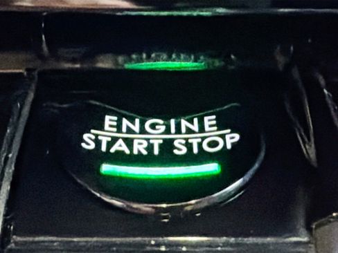 Used 2021 Lincoln Nautilus Reserve image 35