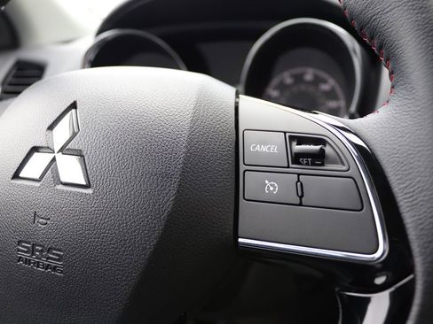 Used 2025 Mitsubishi Outlander Sport LE image 24