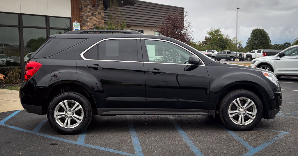 Used 2015 Chevrolet Equinox LT w/ Driver Convenience Package AWD/4WD image 23