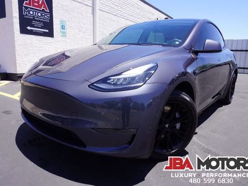 Used 2021 Tesla Model Y Long Range AWD/4WD image 1