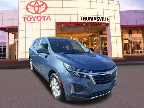 Used 2024 Chevrolet Equinox LT image 3