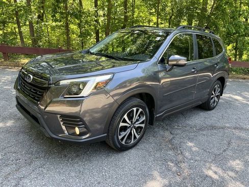 Used 2023 Subaru Forester Limited AWD/4WD image 4