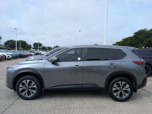 Certified 2023 Nissan Rogue SV FWD image 3