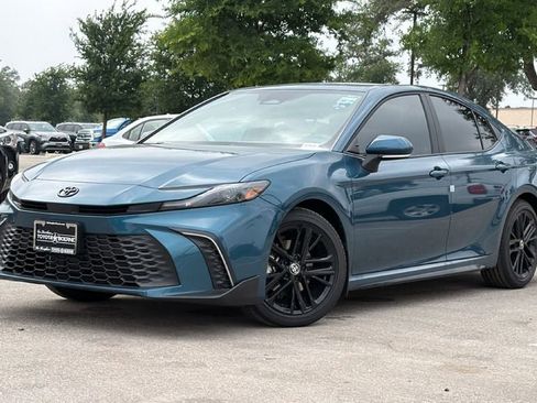 New 2026 Toyota Camry SE FWD image 34
