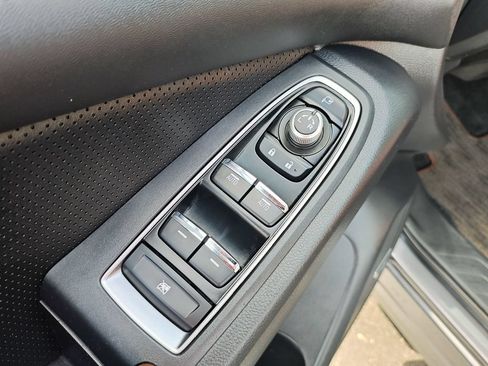 Used 2025 Subaru Ascent Touring AWD/4WD image 11