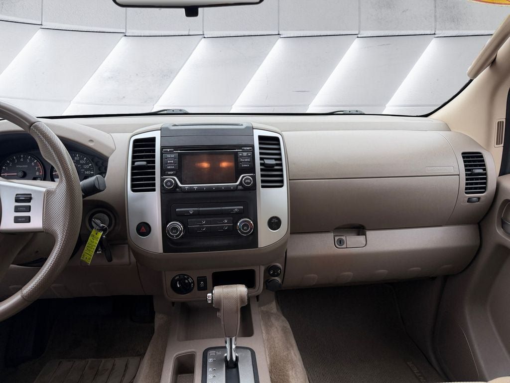 Used 2018 Nissan Frontier SV AWD/4WD image 12