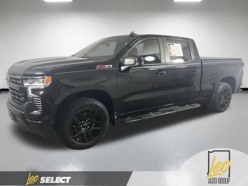 Used 2023 Chevrolet Silverado 1500 RST w/ Convenience Package II AWD/4WD image 2