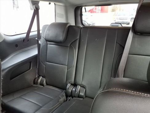 Used 2016 Chevrolet Suburban LT image 17
