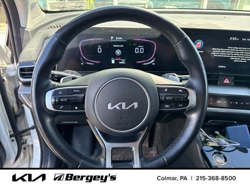 Used 2023 Kia Sportage EX image 11