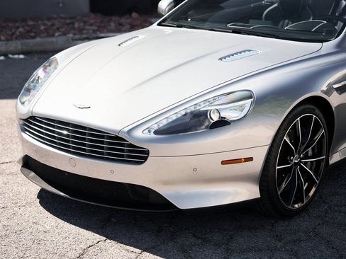 Used 2016 Aston Martin DB9 GT RWD image 7