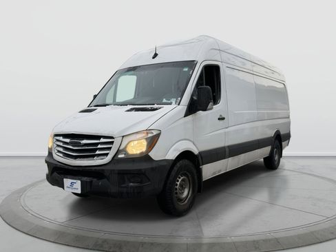 Used 2017 Freightliner Sprinter 2500 image 3