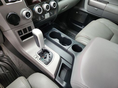 Used 2012 Toyota Sequoia Limited image 19