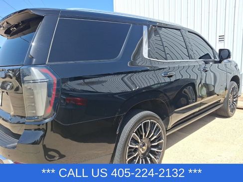 Used 2025 Chevrolet Tahoe High Country AWD/4WD image 9