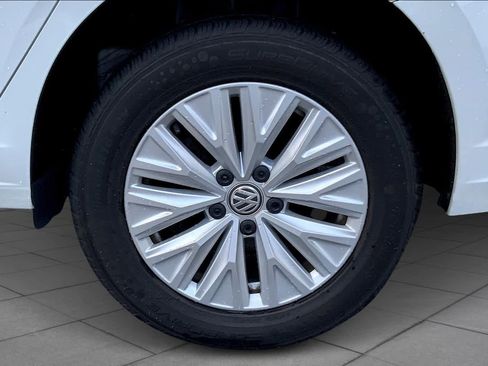 Used 2019 Volkswagen Jetta S image 10