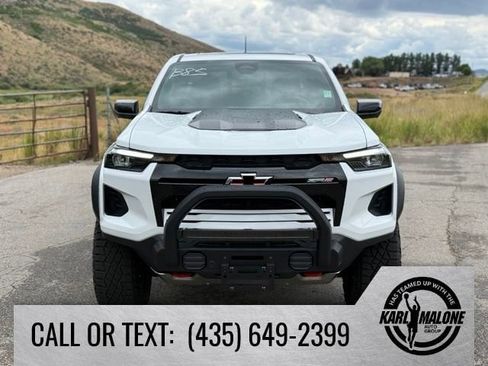 New 2026 Chevrolet Colorado ZR2 w/ Off-Road Front Bumper Package AWD/4WD image 9