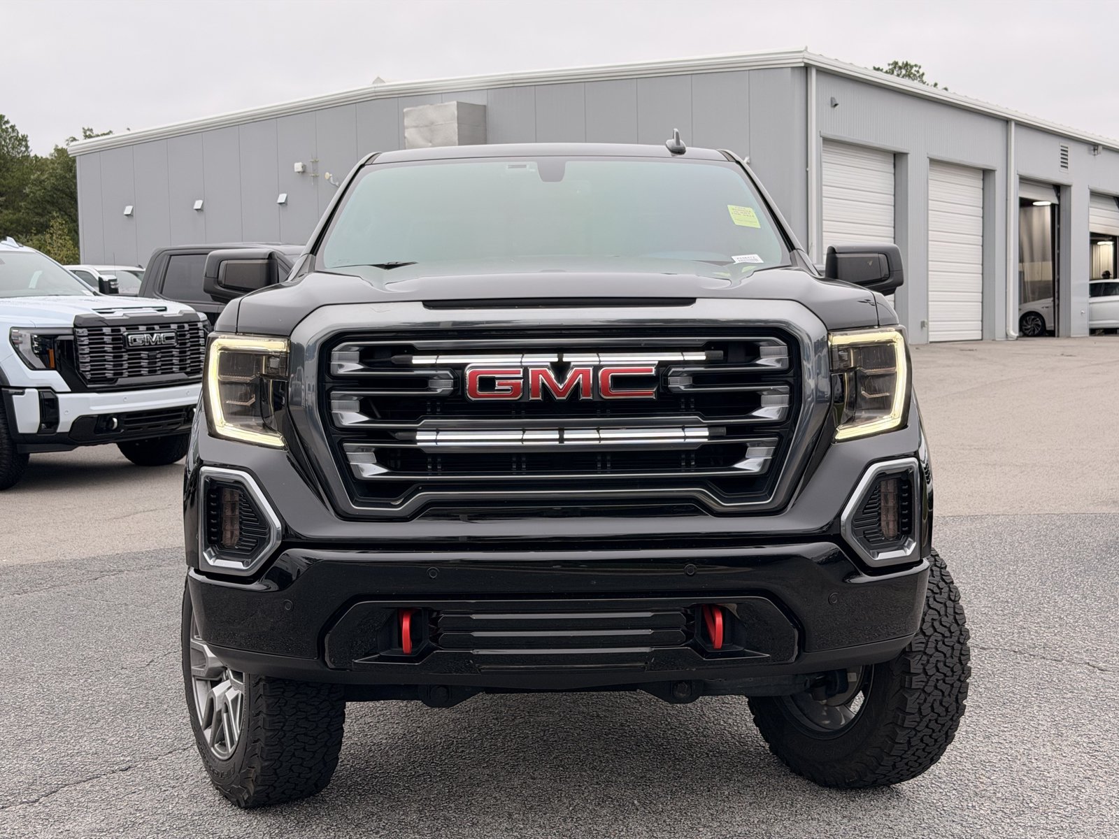 Used 2022 GMC Sierra 1500 AT4 w/ AT4 Premium Package AWD/4WD image 6