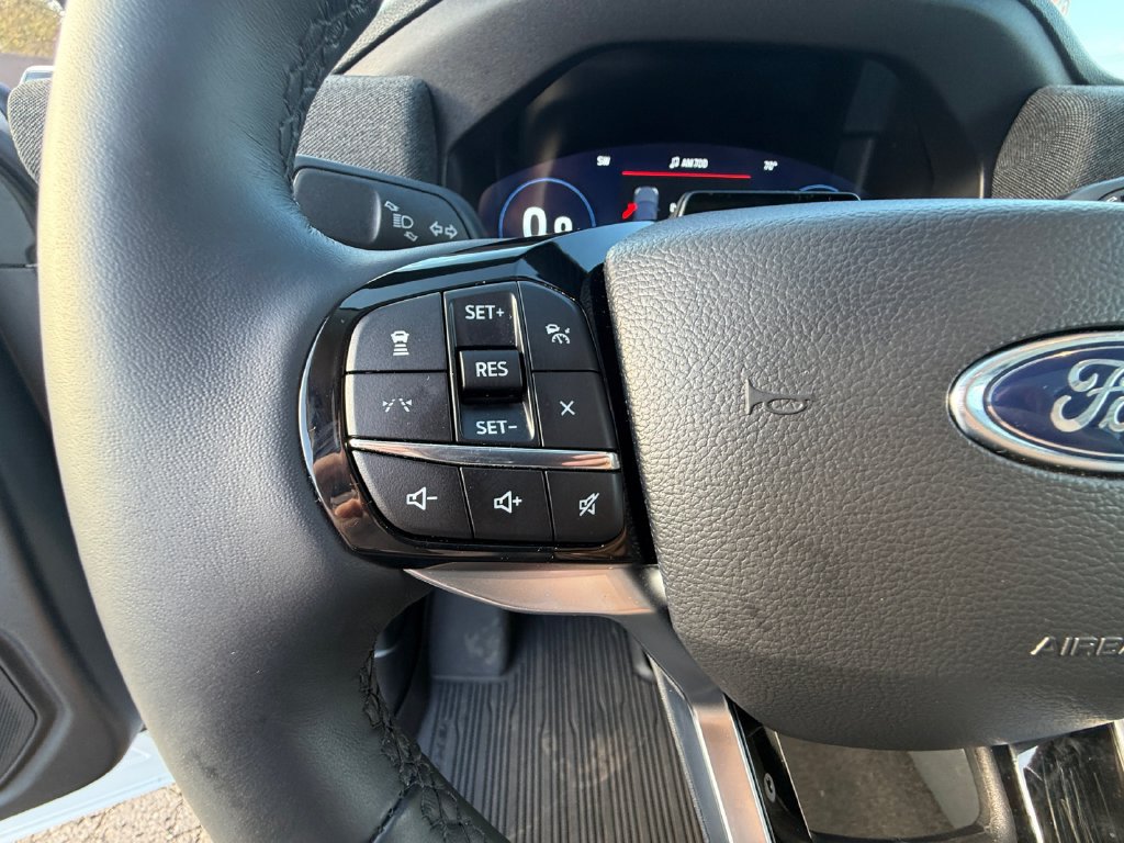 Used 2026 Ford Explorer Platinum w/ LUX Leather Package AWD/4WD image 15