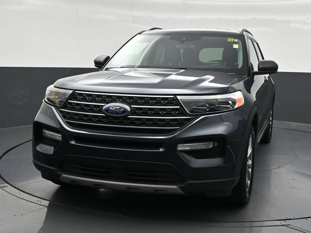 Used 2022 Ford Explorer XLT w/ Equipment Group 202A RWD image 9