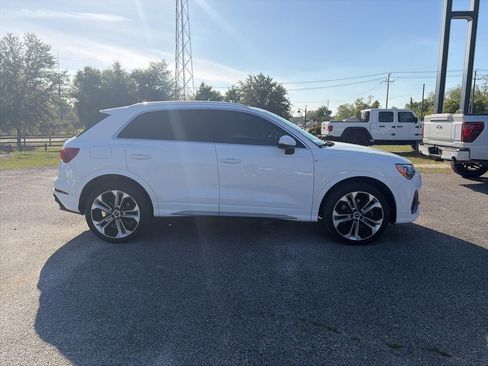 Used 2021 Audi Q3 2.0T Premium w/ Convenience Package image 4