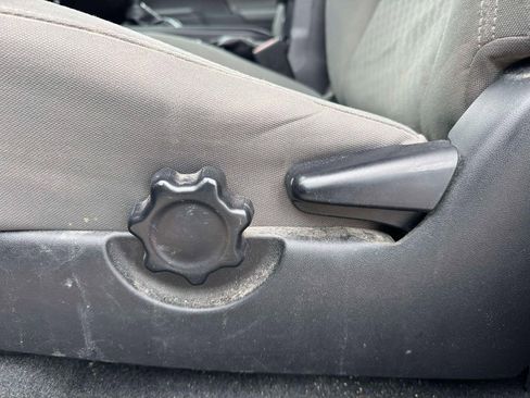 Used 2021 Toyota Tacoma SR AWD/4WD image 13
