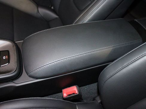 Certified 2025 Porsche 911 Carrera 4 GTS image 33