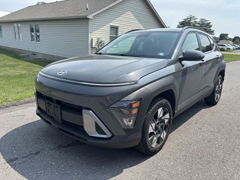 Used 2025 Hyundai Kona SEL AWD/4WD image 8