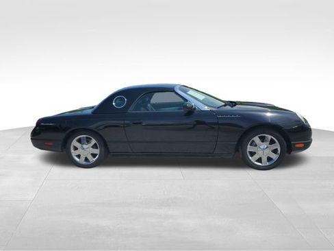 Used 2002 Ford Thunderbird RWD image 3