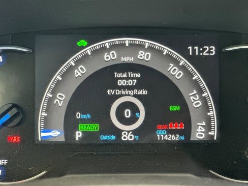 Used 2023 Toyota RAV4 XLE AWD/4WD image 25