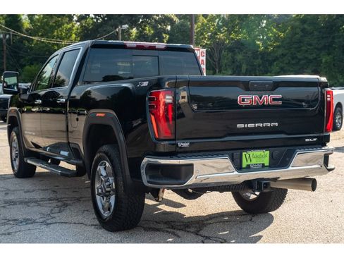 Used 2025 GMC Sierra 2500 SLT AWD/4WD image 6
