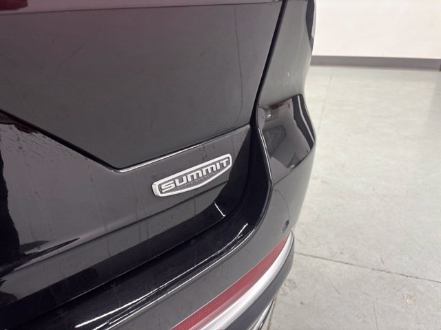 Used 2023 Jeep Grand Cherokee Summit w/ Luxury Tech Group V AWD/4WD image 8