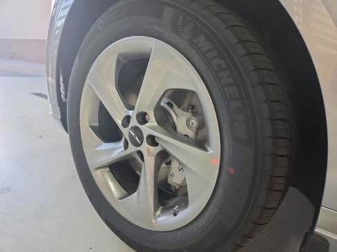 New 2026 Genesis GV70 2.5T AWD/4WD image 10