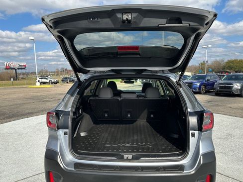 Certified 2022 Subaru Outback Premium image 9