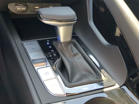 New 2026 Hyundai Elantra Limited FWD image 34