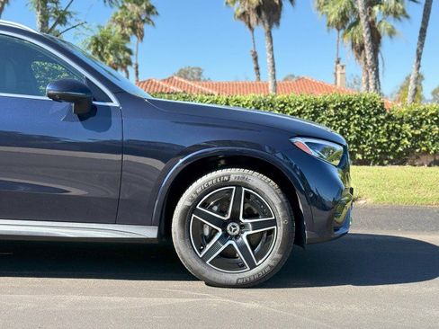 Used 2024 Mercedes-Benz GLC 300 4MATIC image 9