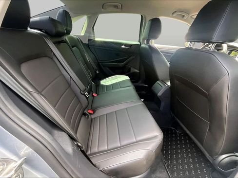Used 2023 Volkswagen Jetta SE FWD image 20