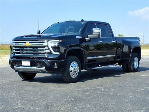 Certified 2024 Chevrolet Silverado 3500 High Country w/ High Country Premium Package image 1