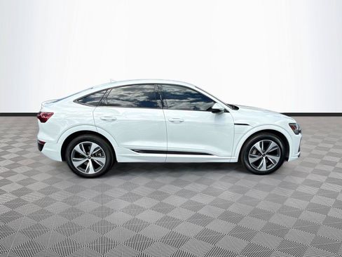 Certified 2024 Audi Q8 e-tron Premium AWD/4WD image 7