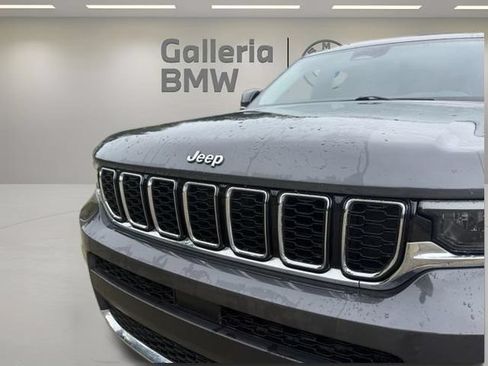 Used 2021 Jeep Grand Cherokee L Limited RWD image 2