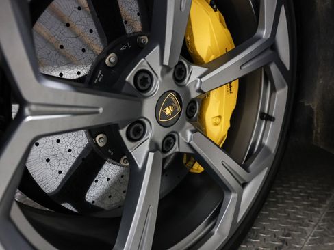 Used 2023 Lamborghini Urus S image 60