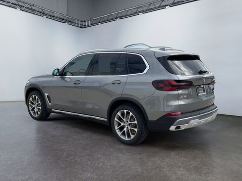 New 2026 BMW X5 xDrive40i image 5