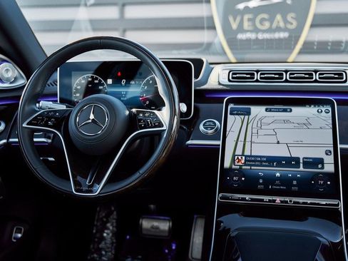 Used 2025 Mercedes-Benz Maybach S 580 4MATIC image 44