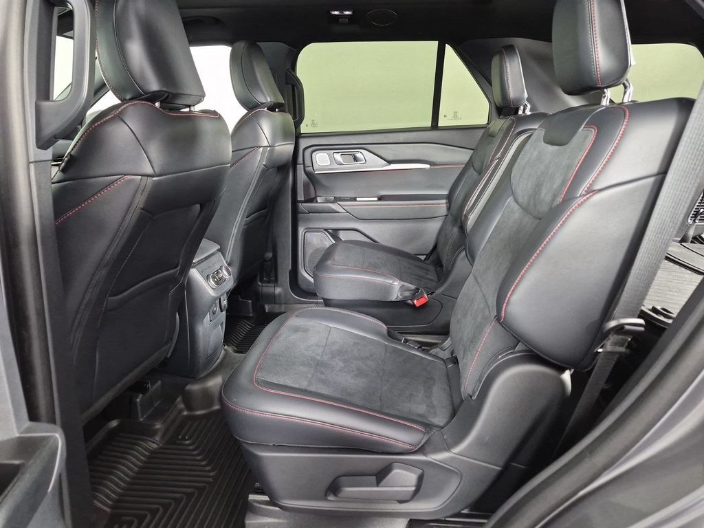 Used 2025 Ford Explorer ST w/ Sun And Sound Package AWD/4WD image 32
