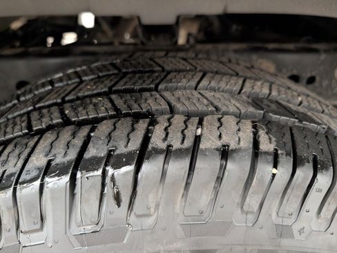 Used 2017 Nissan Frontier SV image 20