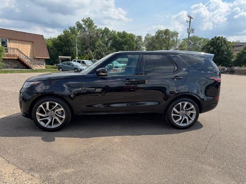 Used 2020 Land Rover Discovery Landmark AWD/4WD image 12
