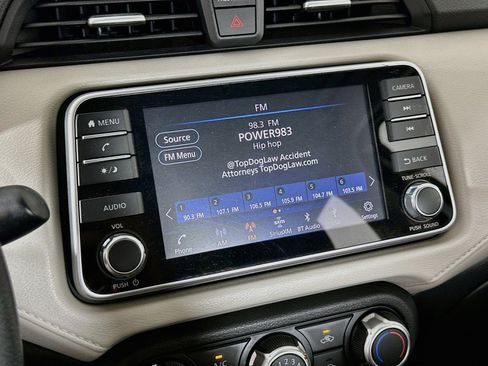 Used 2021 Nissan Versa SV FWD image 19