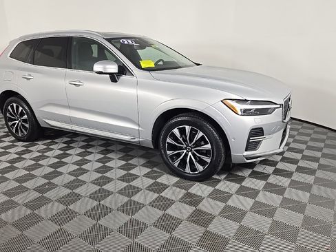 Certified 2023 Volvo XC60 B5 Plus w/ Climate Package image 4