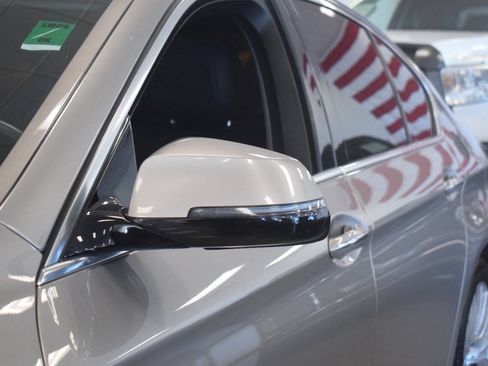 Used 2014 BMW 528i Sedan RWD image 9